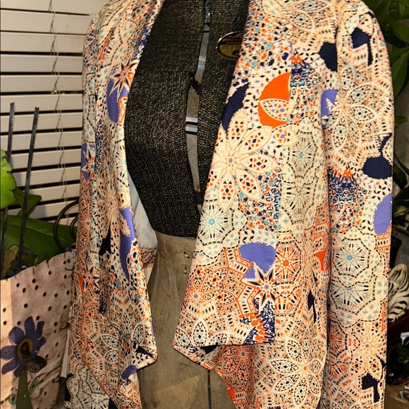 Ark & Co. Women's Multicolor Patterned Jacket (Belt included) - Picture 2 of 10